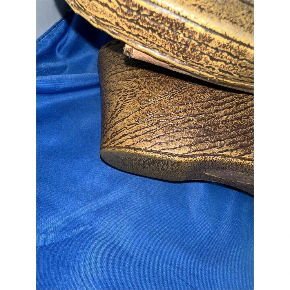 Born Sandals Women 9m Tan Leather Wedge with Ankle Strap Cushioned Comfort 3